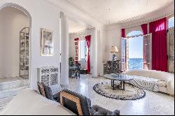 Seaside splendor awaits in Cap d'Ail - Unveiling tremendous renovation potential