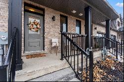 Stunning Townhouse in Grey Cty