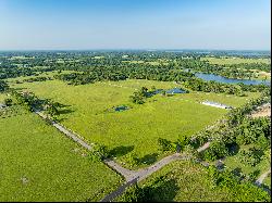 Luxurious Little Caney Creek Ranch Waterfront Home on 250 Acres on Lake Fork