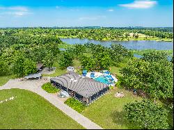 Luxurious Little Caney Creek Ranch Waterfront Home on 250 Acres on Lake Fork