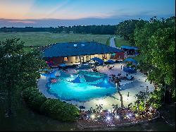 Luxurious Little Caney Creek Ranch Waterfront Home on 250 Acres on Lake Fork