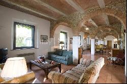 Historic villa with pool in the heart of Chianti Classico