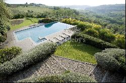 Historic villa with pool in the heart of Chianti Classico