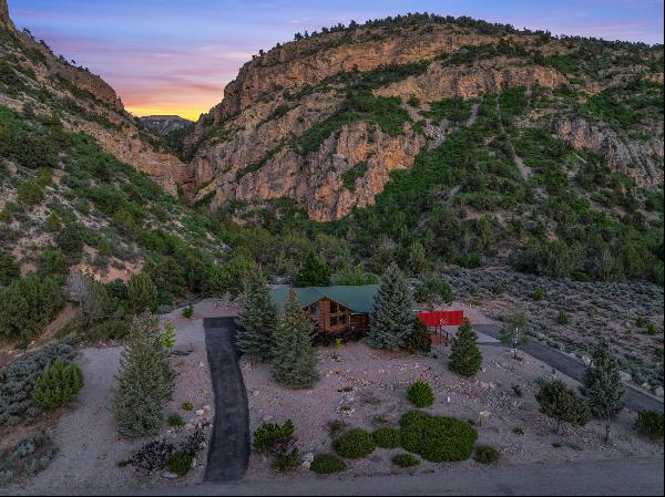 Wayne Canyon Cabin