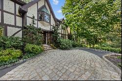 314 Freemans Lane, Franklin Lakes, NJ 07417-1722