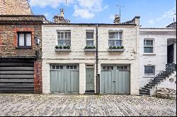 Dunstable Mews, London, W1G 6BT