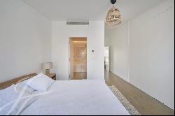 Superb renovated T2 apartment with view in Lapa