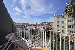 Superb renovated T2 apartment with view in Lapa