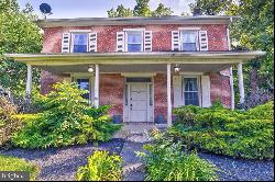 673 Auction Road, Manheim PA 17545