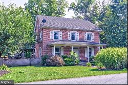 673 Auction Road, Manheim PA 17545