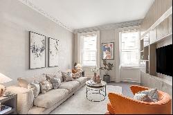 Beautiful triplex maisonette with two outdoor terraces in central Belgravia