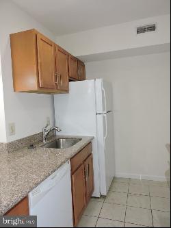 322 South Street Unit A, Philadelphia PA 19147