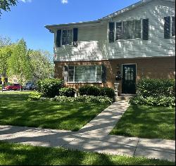 4 S Maywood Road, Lake Forest IL 60045