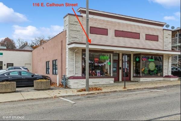 116 E Calhoun Street, Woodstock IL 60098