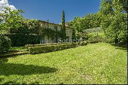 Historic country house with park and pool in San Casciano dei Bagni