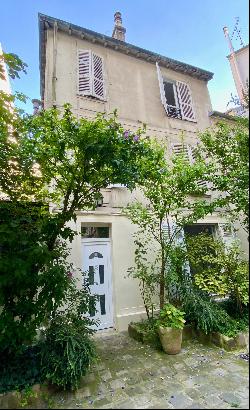 House - Paris 17th - Village des Ternes