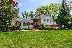 21 Kodiak Drive, Woodbury, NY 11797