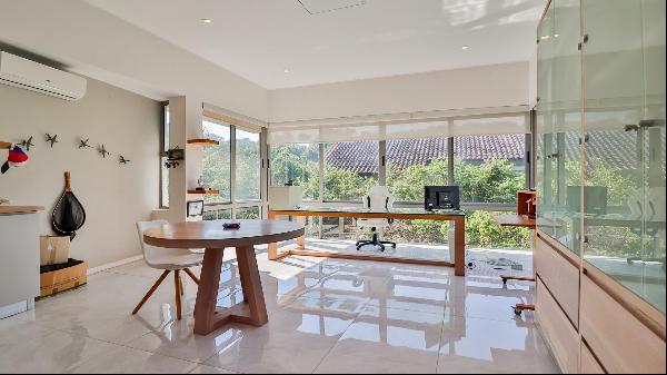 A Modern Masterpiece in Zimbali Estate