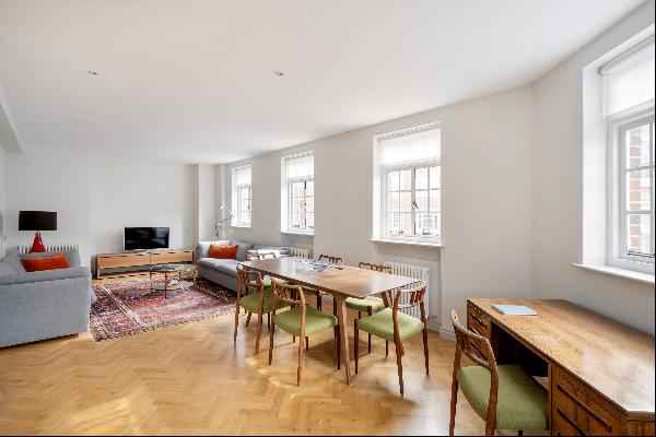 A beautiful, generously proportioned duplex apartment on Green Street in Mayfair, W1K.