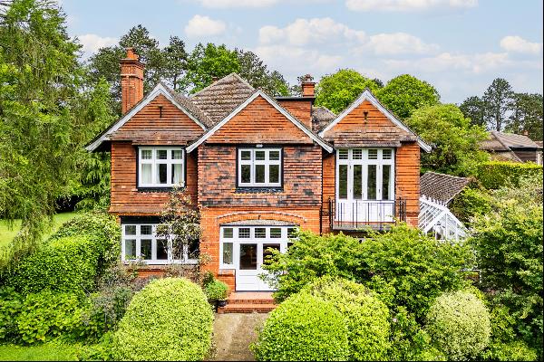 A magnificent six-bedroom family home that oozes timeless elegance, charm and modern conve