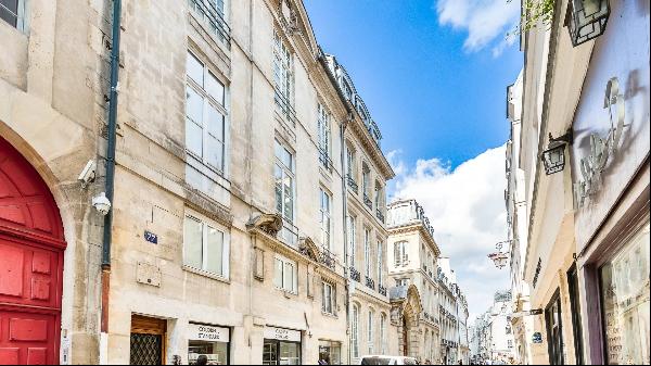 Apartment for sale in Paris, France