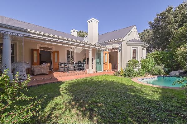 Elegance and Comfort in Steenberg Estate: A Sanctuary of Refined Living