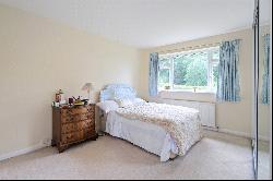 Edgeley, Little Bookham, Leatherhead, Surrey, KT23 3BE