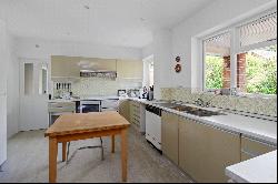 Edgeley, Little Bookham, Leatherhead, Surrey, KT23 3BE