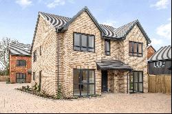 Flitch View, Dunmow Road, Takeley, Bishop's Stortford, CM22 6SP