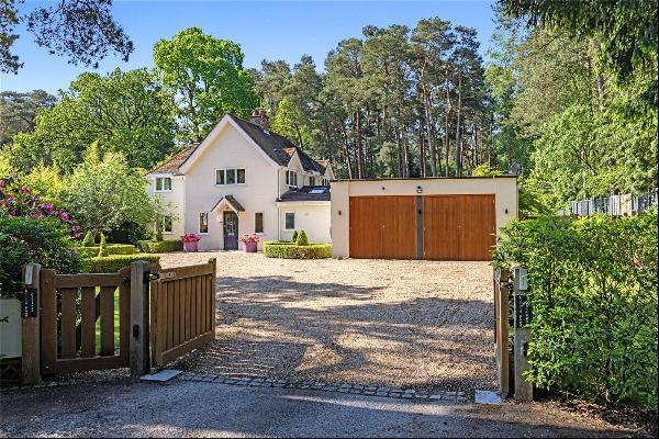 Grange Road, Tilford, Farnham, Surrey, GU10 2DG