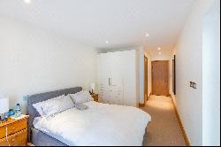 Apartment 7 Hanois House, Royal Terrace, Glategny Esplanade, St Peter Port, GY1 2JY