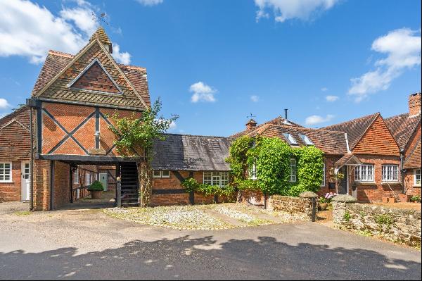 Hawkhurst Court, Wisborough Green, Billingshurst, West Sussex, RH14 0HS