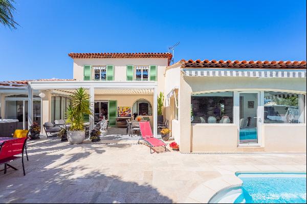 Sanary-sur-Mer - Villa Walking Distance to Downtown and Beaches