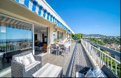 Dazzling Sea View: Exceptional Penthouse in Nice