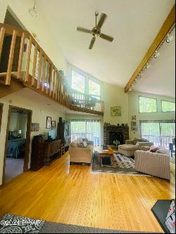 103 Blue Shelf Lane, Lords Valley PA 18428