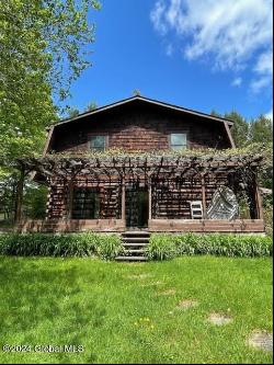 83 McCulloch Cross Road, Rensselaerville NY 12147