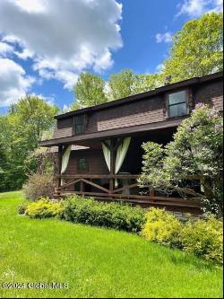 83 McCulloch Cross Road, Rensselaerville NY 12147