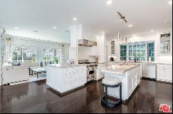 10812 Portofino Place, Los Angeles CA 90077