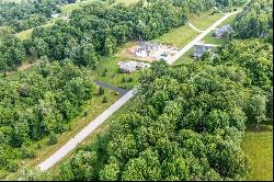 Lot 16 Ravenwood Dr, Hempfield Twp - Wml PA 15601