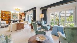 Spacious apartment with terrace for sale in Paseo Mallorca, Palm, Palma de Mallorca 07000