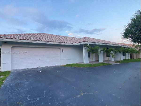 810 Renmar Dr, Plantation, FL, 33317, USA