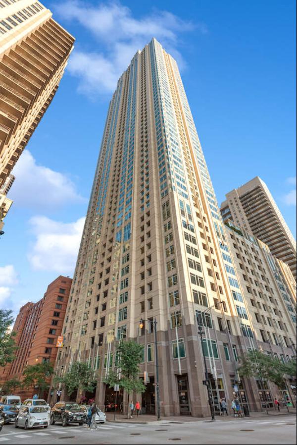 33 W. Ontario Street, #PH-C, Chicago, IL, 60654, USA