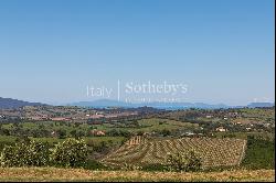 Exclusive wine estate in the Tuscan hills