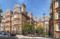 Bullingham Mansions, Pitt Street, London, W8 4JH