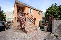 Family House In An Ideal Location In Prcanj, Kotor Bay, Montenegro, R2316