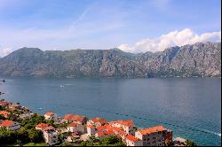 Family House In An Ideal Location In Prcanj, Kotor Bay, Montenegro, R2316