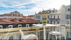 Cannes Downtown 3-room apartment large corner terrace