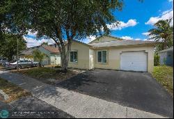 20764 NW 1st St, Pembroke Pines FL 33029