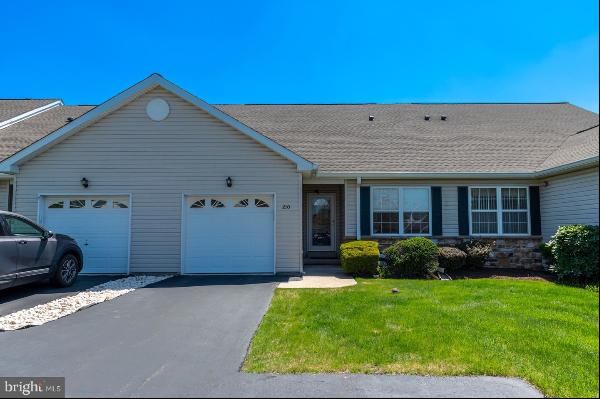 210 Franklin Court, Royersford PA 19468