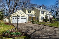 263 Crestwood Road, Warwick RI 02886